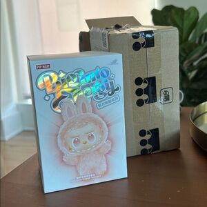 Pop Mart Big Into Energy Figure - Cream